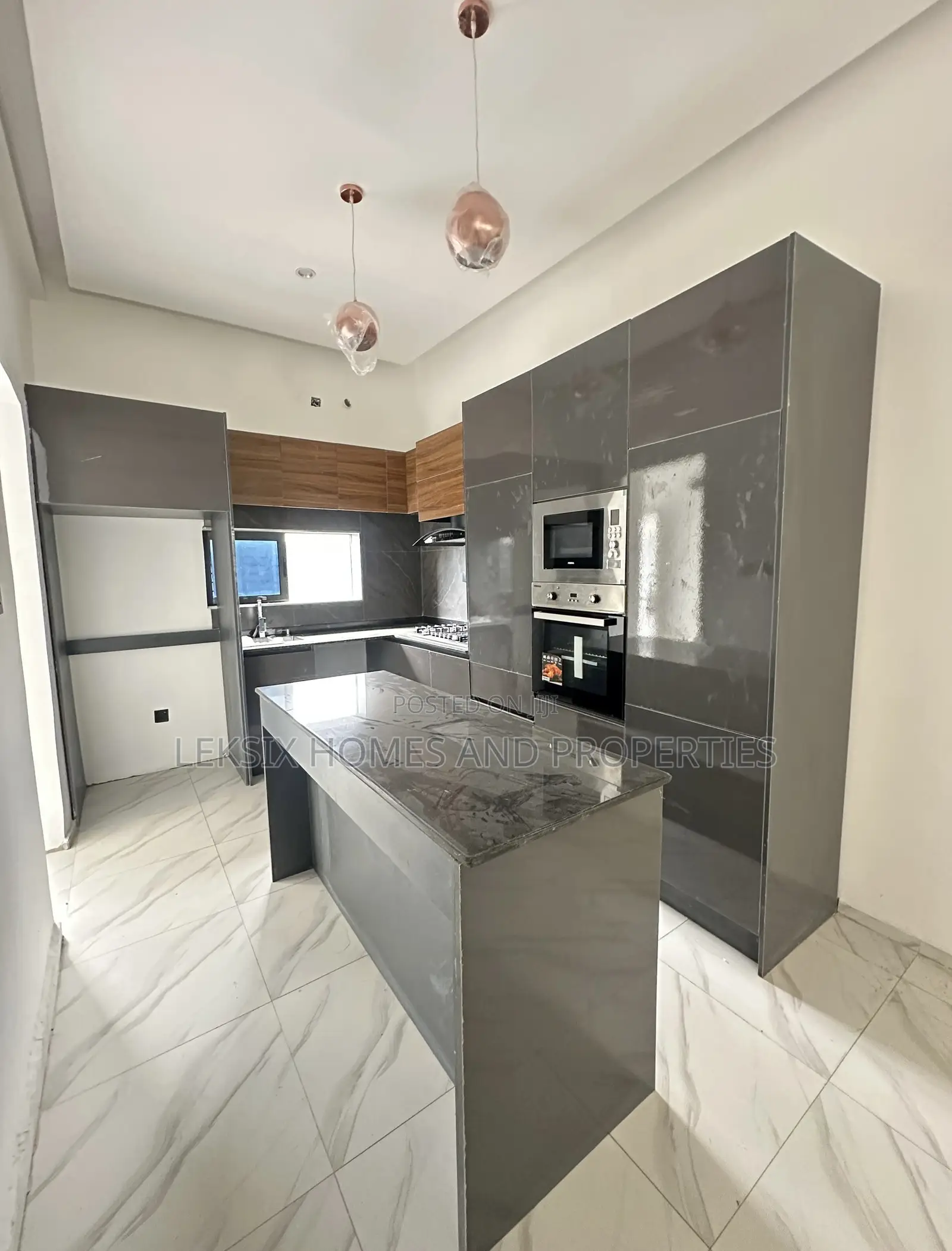 4bdrm Duplex in A Well Secured, Ikate for sale in Ikate