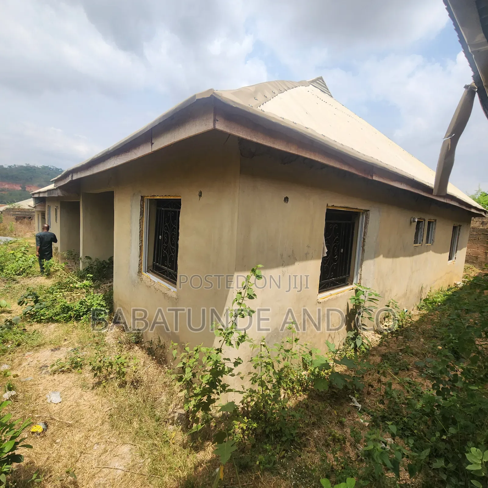 6bdrm Block of Flats in Soka for sale in Soka