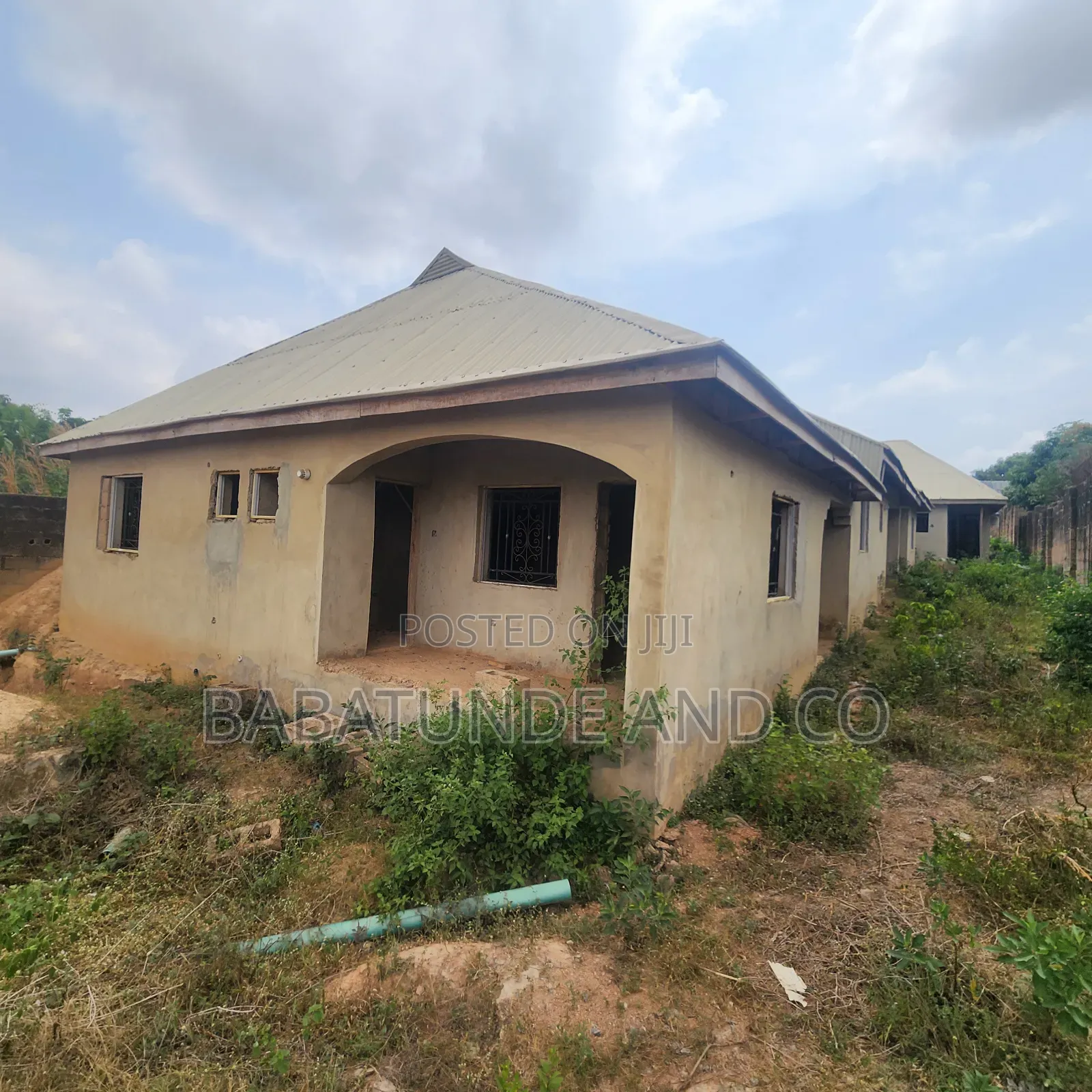 6bdrm Block of Flats in Soka for sale in Soka