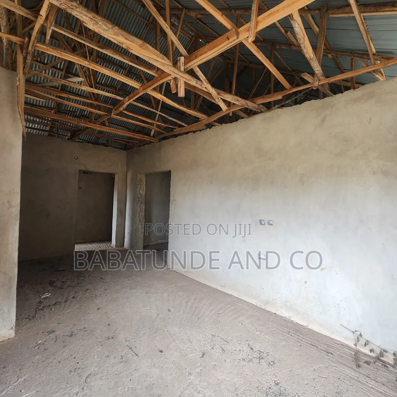 6bdrm Block of Flats in Soka for sale in Soka