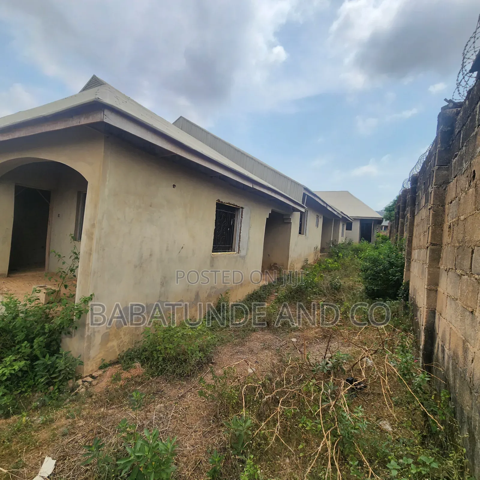 6bdrm Block of Flats in Soka for sale in Soka