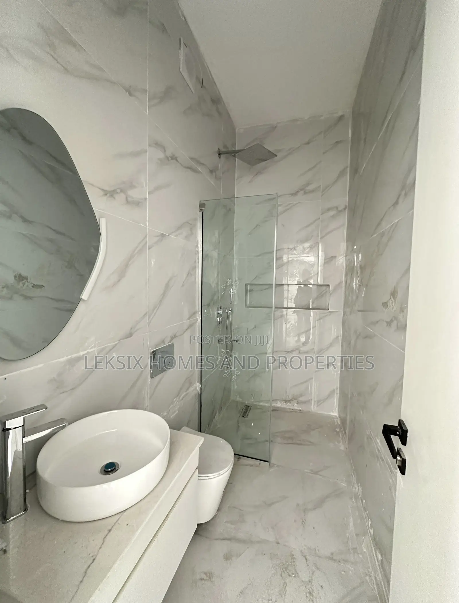 1bdrm Apartment in A Well Secured, Lekki Phase 1 for sale in Lekki Phase 1