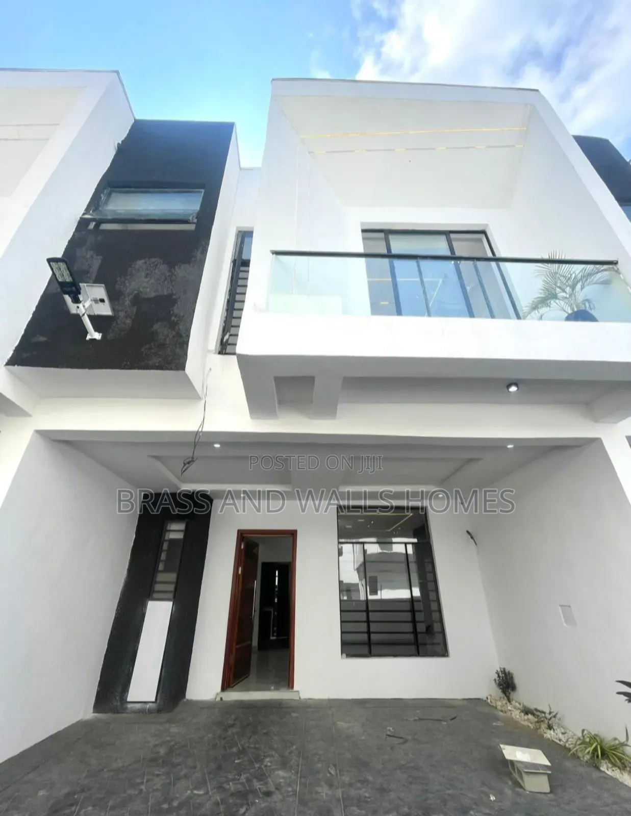 Furnished 4bdrm Duplex in Ikota for sale in Ikota
