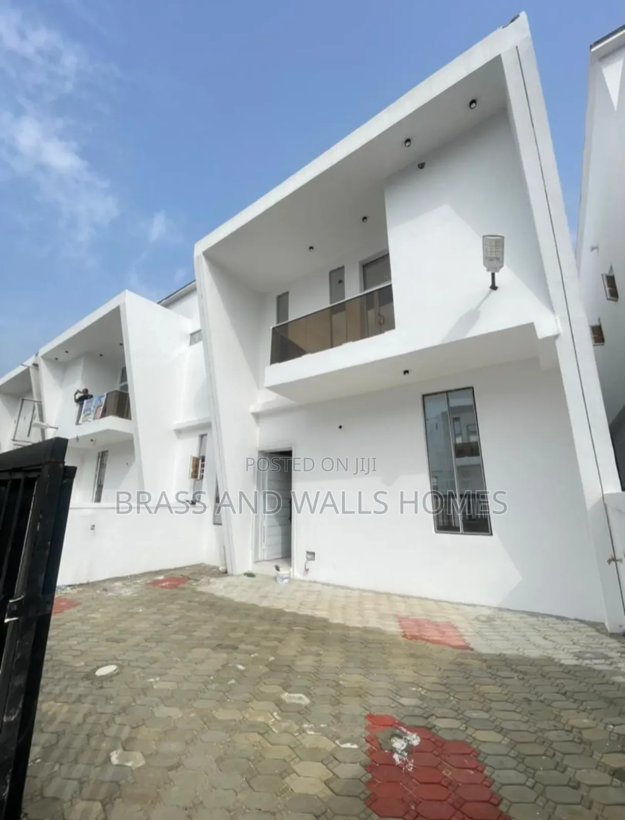 Furnished 4bdrm Duplex in Ikota for sale in Ikota
