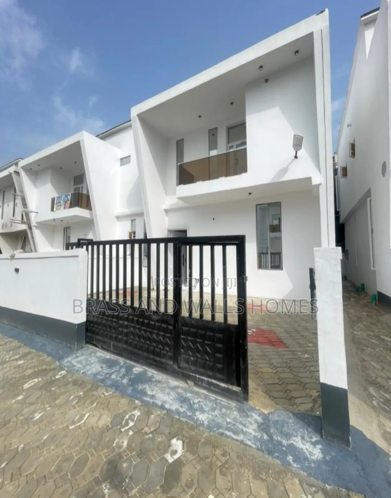 Furnished 4bdrm Duplex in Ikota for sale in Ikota