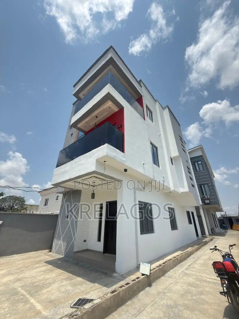 5bdrm Duplex in Abraham Adesanya Estate for sale in Abraham Adesanya Estate