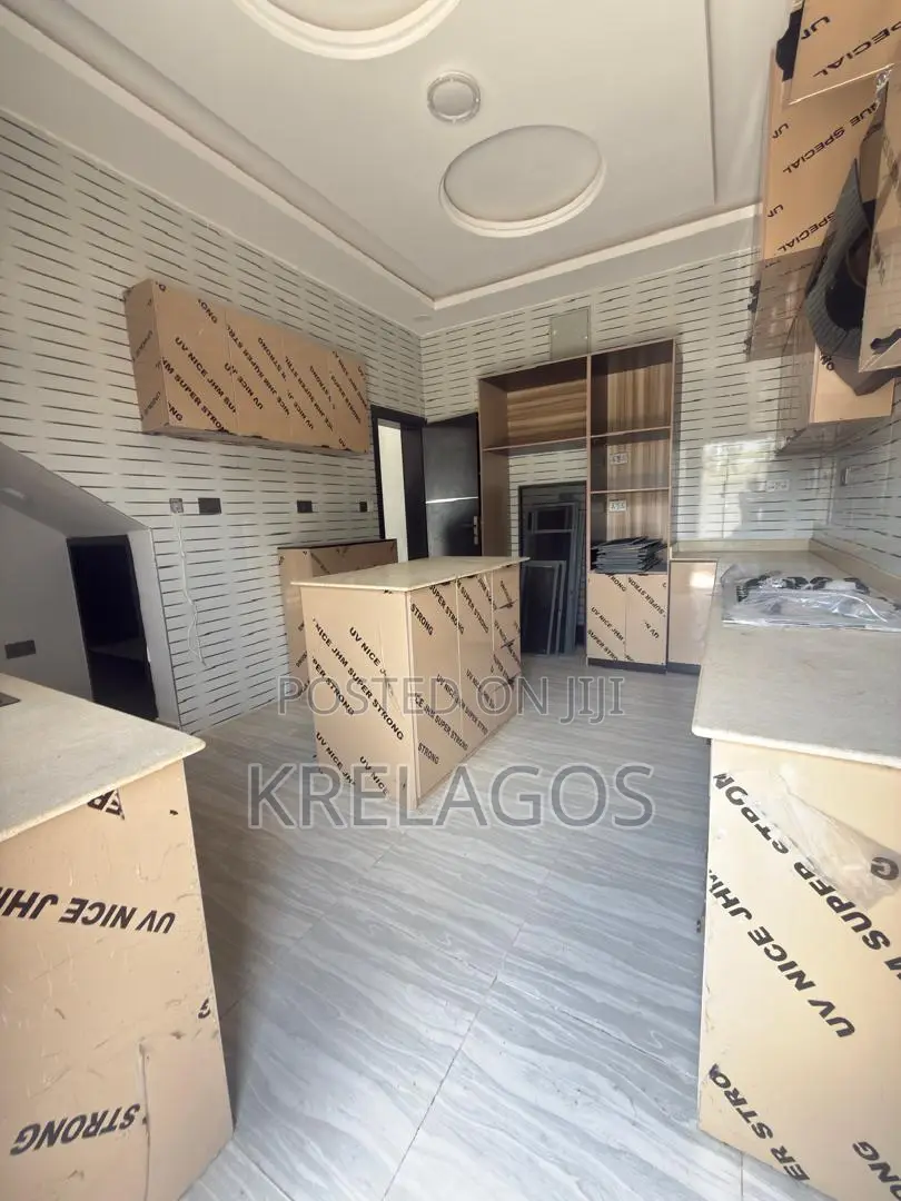 5bdrm Duplex in Abraham Adesanya Estate for sale in Abraham Adesanya Estate
