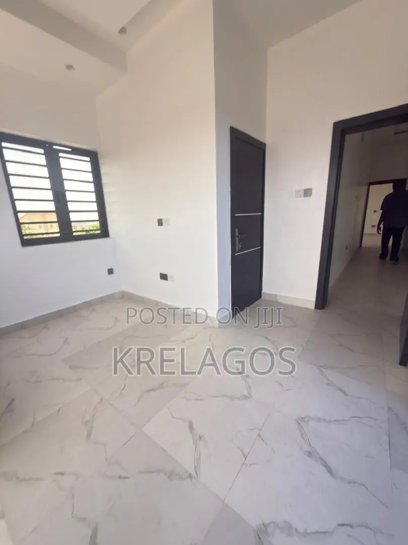 5bdrm Duplex in Abraham Adesanya Estate for sale in Abraham Adesanya Estate