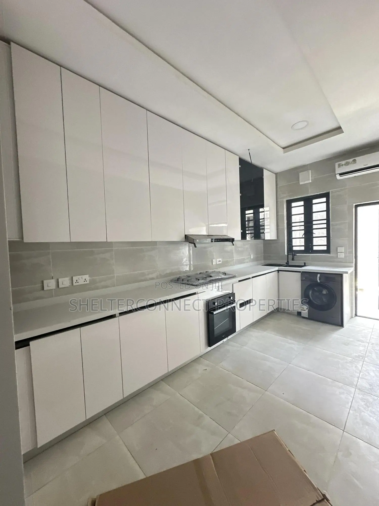 4bdrm Townhouse / Terrace in Victoria Island for rent in Victoria Island