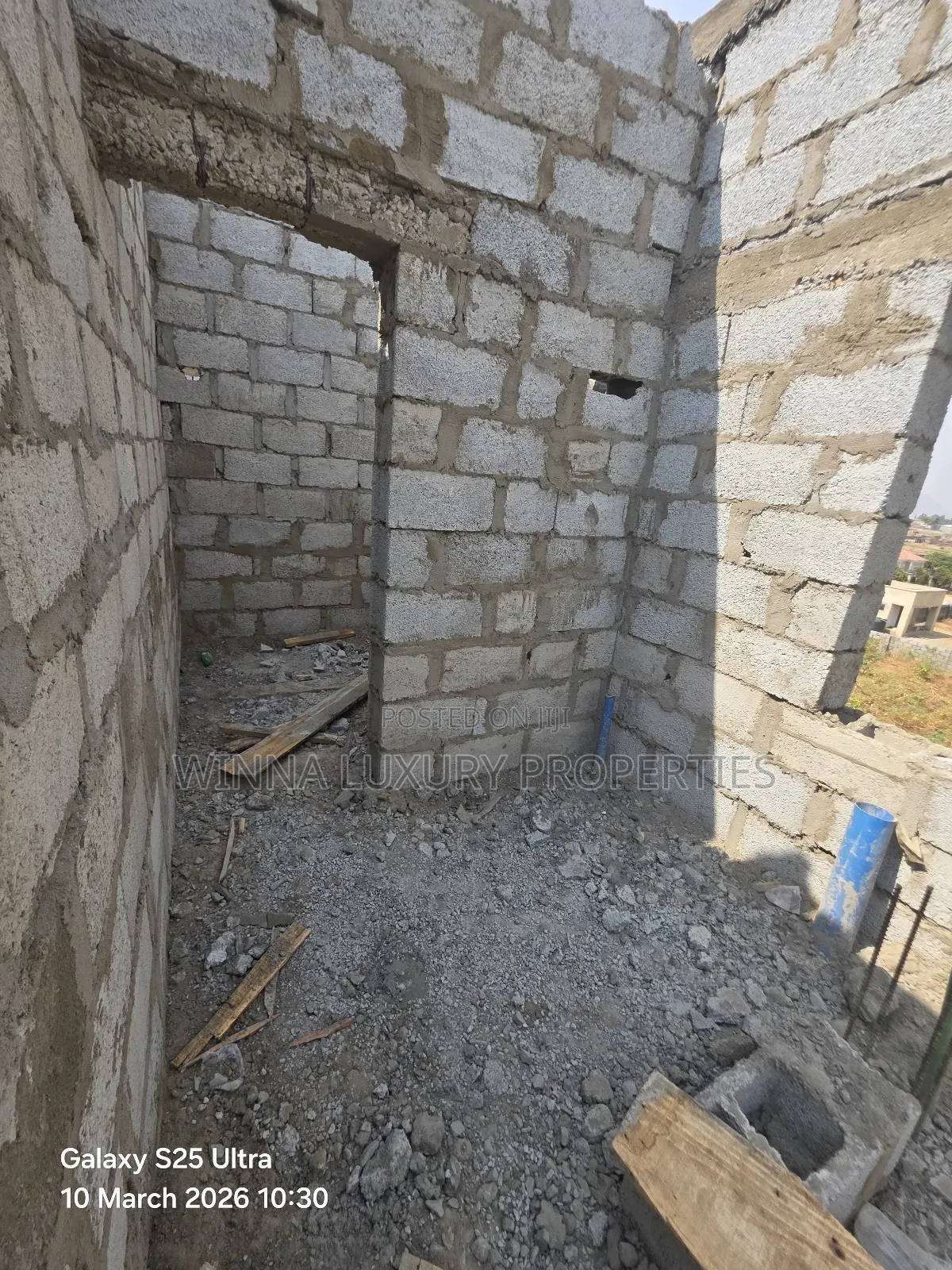 4bdrm Townhouse/Terrace in Sabon Lugbe for sale in Lugbe District