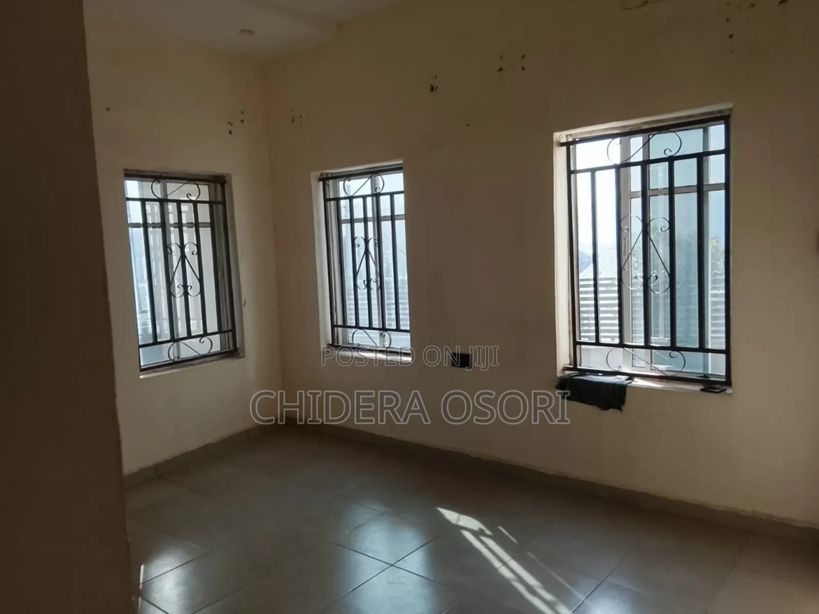 1bdrm Block of Flats in Dutse Tipper Garage for rent in Dutse-Alhaji