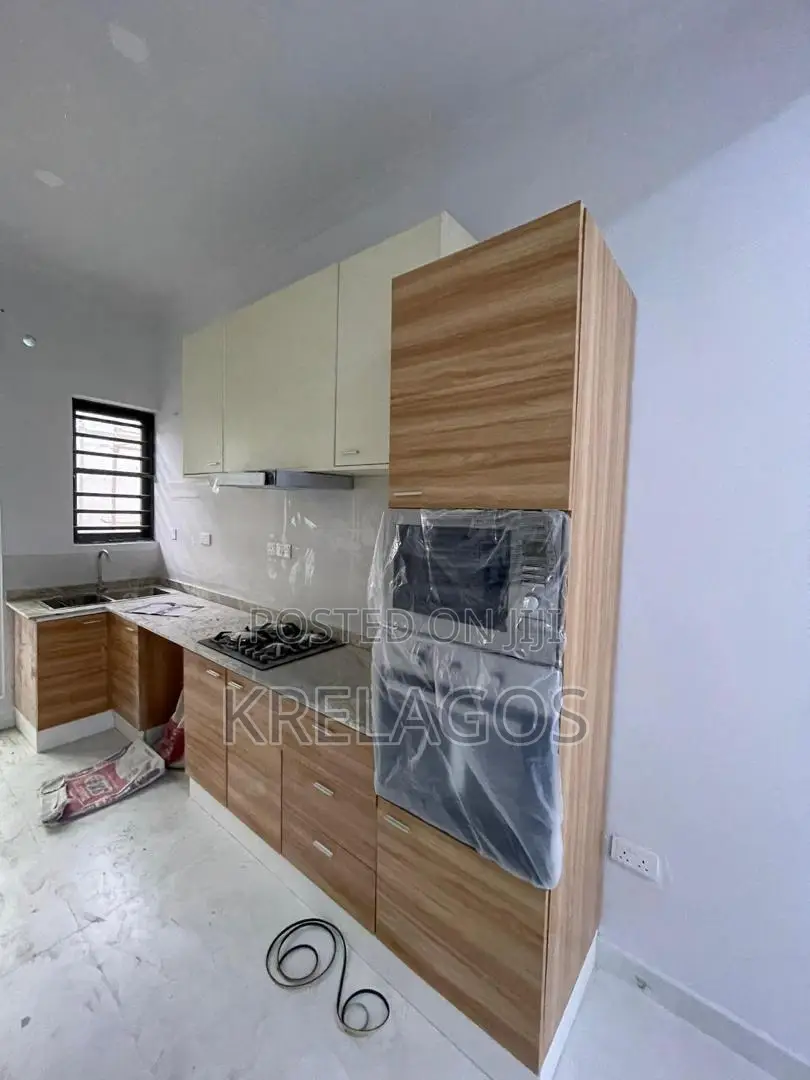 2bdrm Apartment in Ikate for sale in Ikate