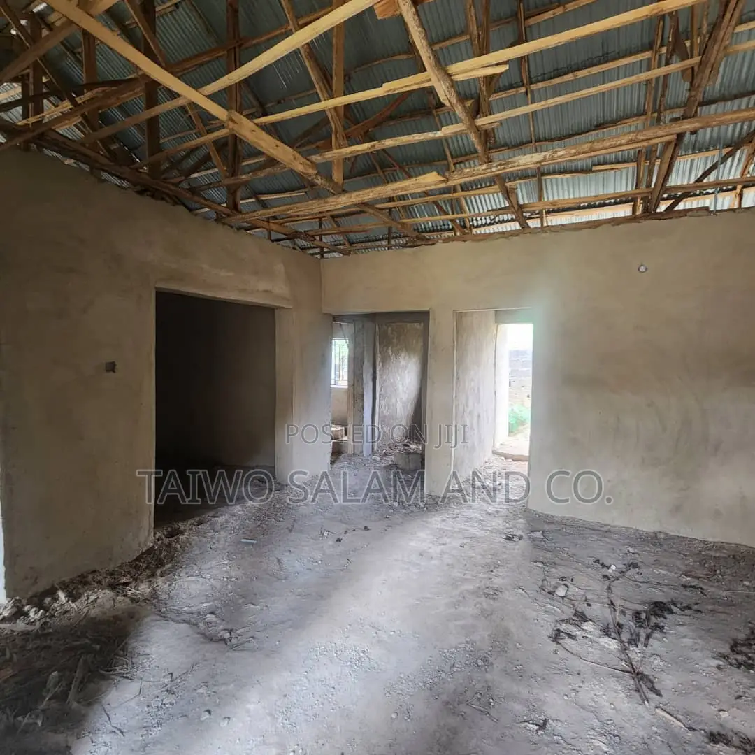 2bdrm Block of Flats in Soka for sale in Soka