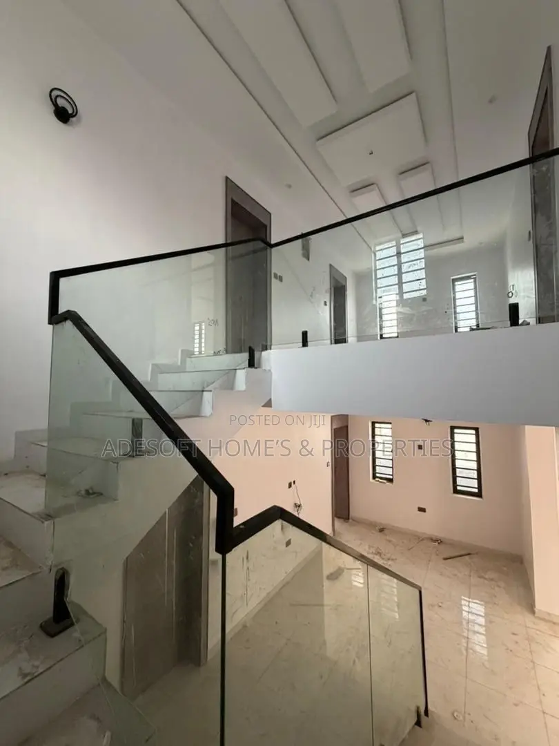 4bdrm Duplex in Aerodrome Gra, for sale in Samonda