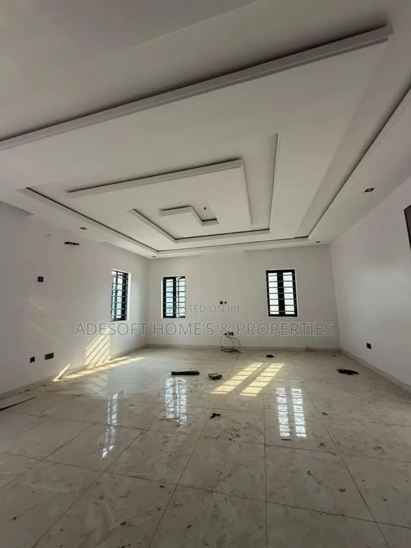 4bdrm Duplex in Aerodrome Gra, for sale in Samonda