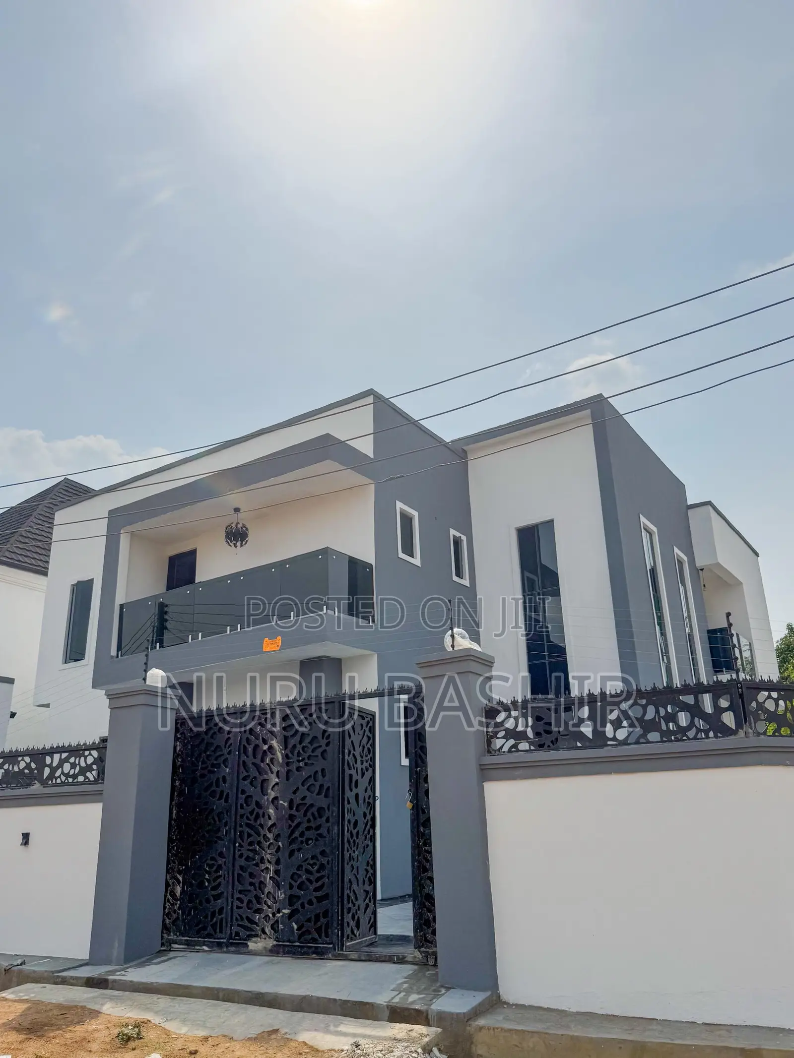 4bdrm Duplex in Zoe Oluyole Estate for sale in Oluyole Estate