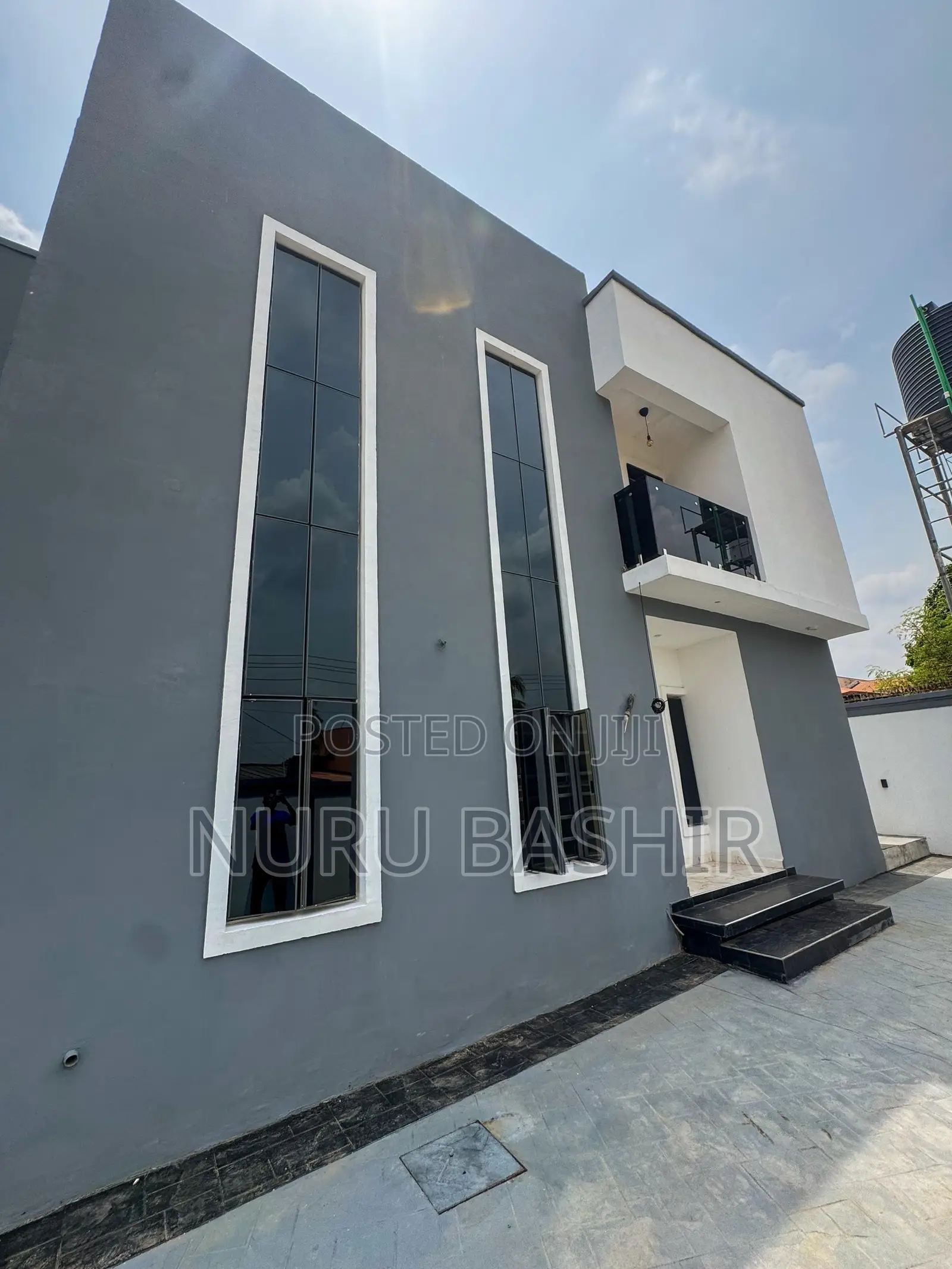 4bdrm Duplex in Zoe Oluyole Estate for sale in Oluyole Estate