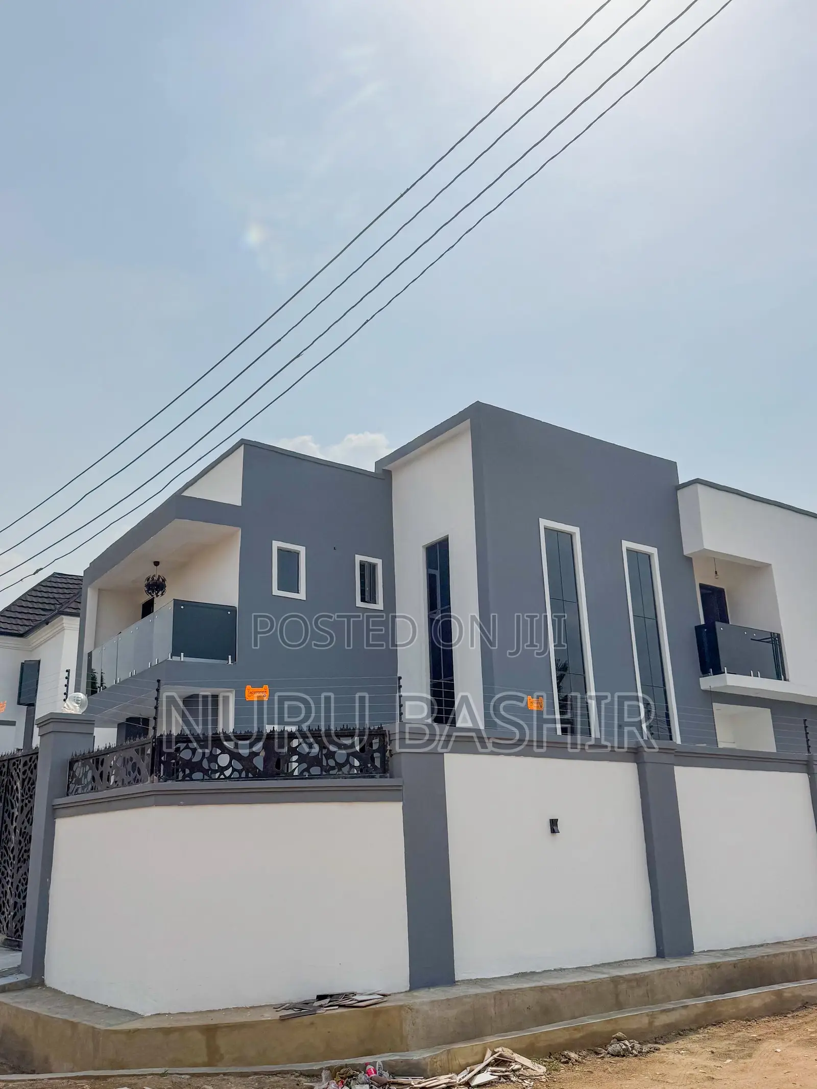 4bdrm Duplex in Zoe Oluyole Estate for sale in Oluyole Estate