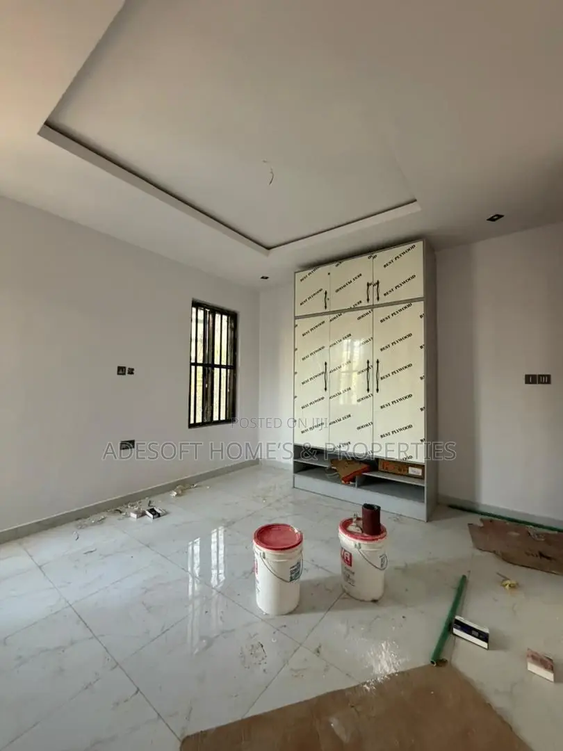 4bdrm Duplex in Carlton Gate Estate, for sale in Akobo