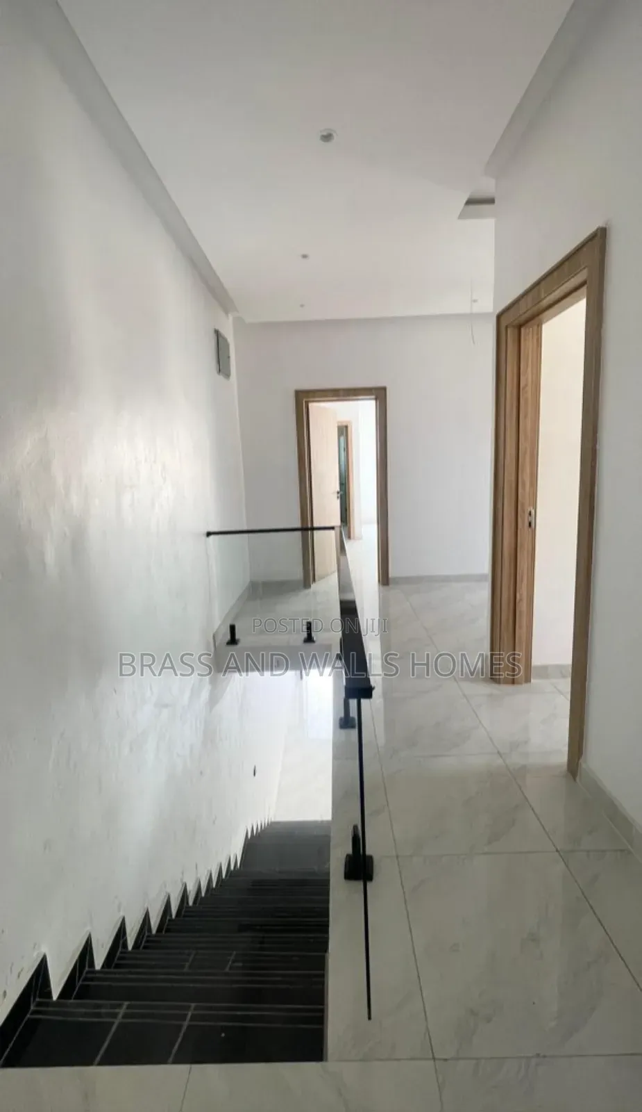 Furnished 4bdrm Duplex in Chevron for sale in Chevron