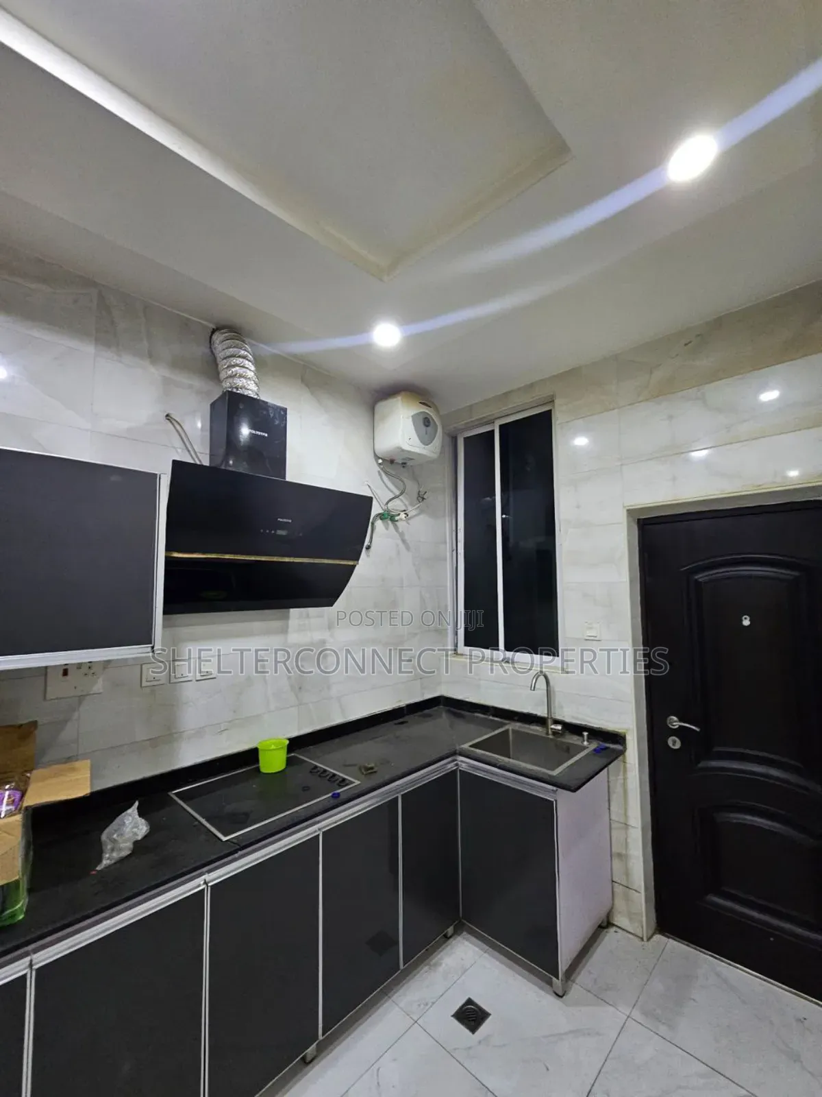 3bdrm Apartment in Adeniyi Jones for sale in Adeniyi Jones