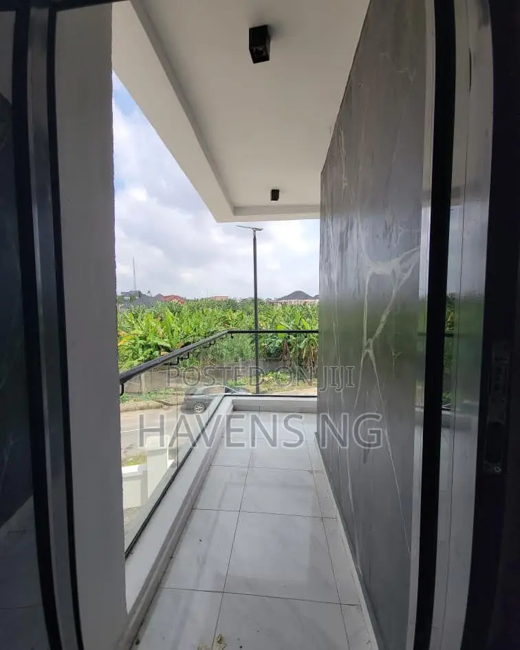4bdrm Duplex in Basorun for sale in Basorun