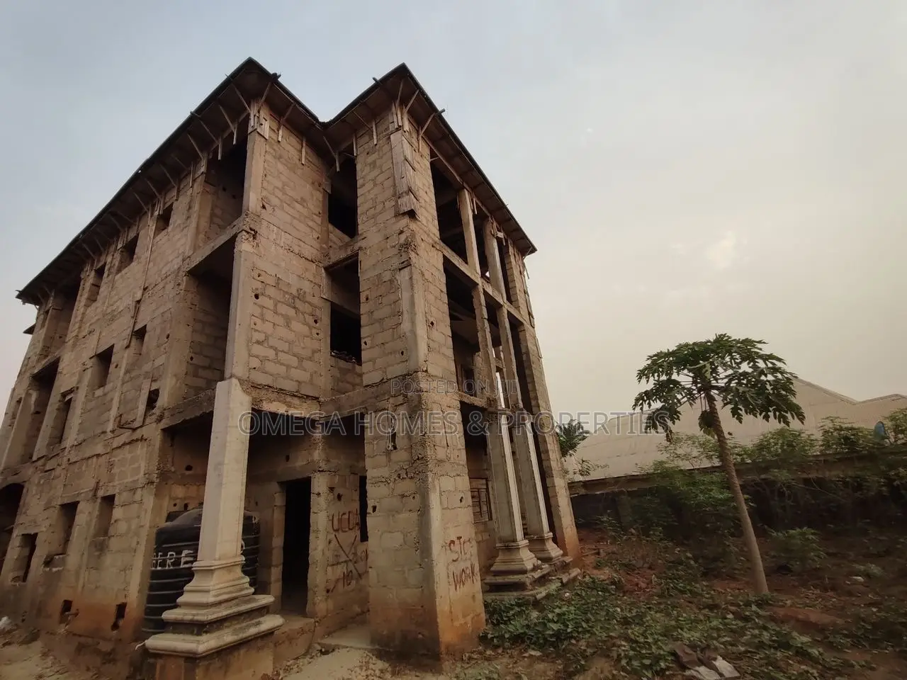 20bdrm Apartment in Umuahia for sale in Umuahia