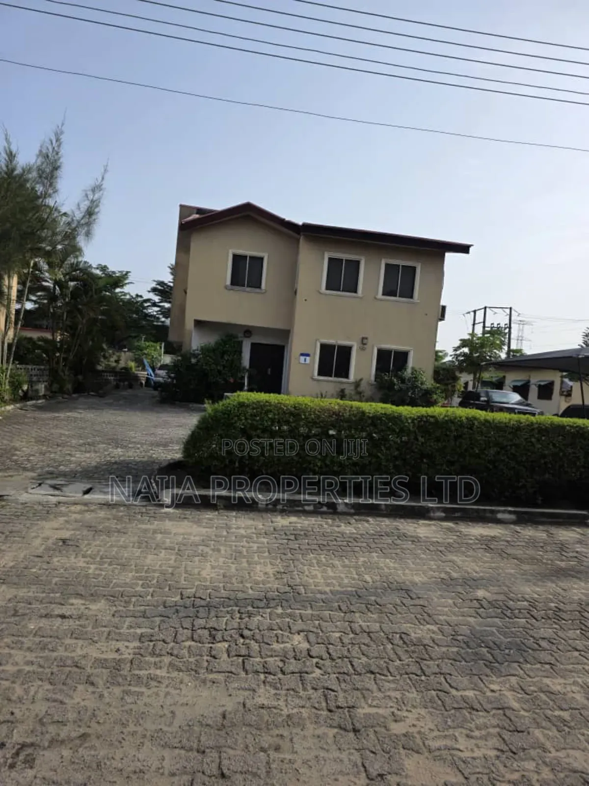 4bdrm Duplex in Off Freedom Way, Lekki Phase 1 for sale in Lekki Phase 1