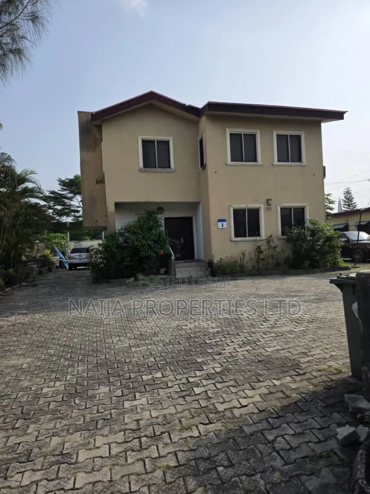 4bdrm Duplex in Off Freedom Way, Lekki Phase 1 for sale in Lekki Phase 1