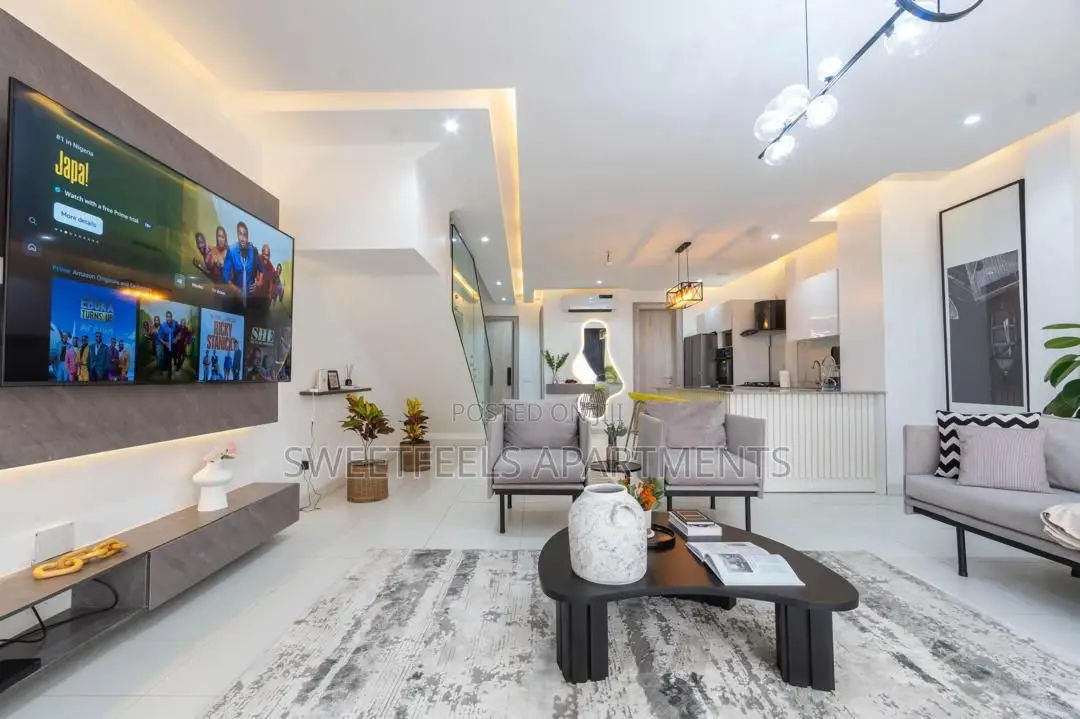 Luxury 2 Bedroom Apartment With Swimming Pool/Gym in Lekki Phase 1