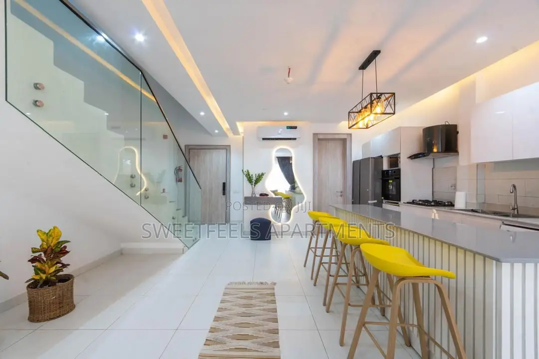 Luxury 2 Bedroom Apartment With Swimming Pool/Gym in Lekki Phase 1