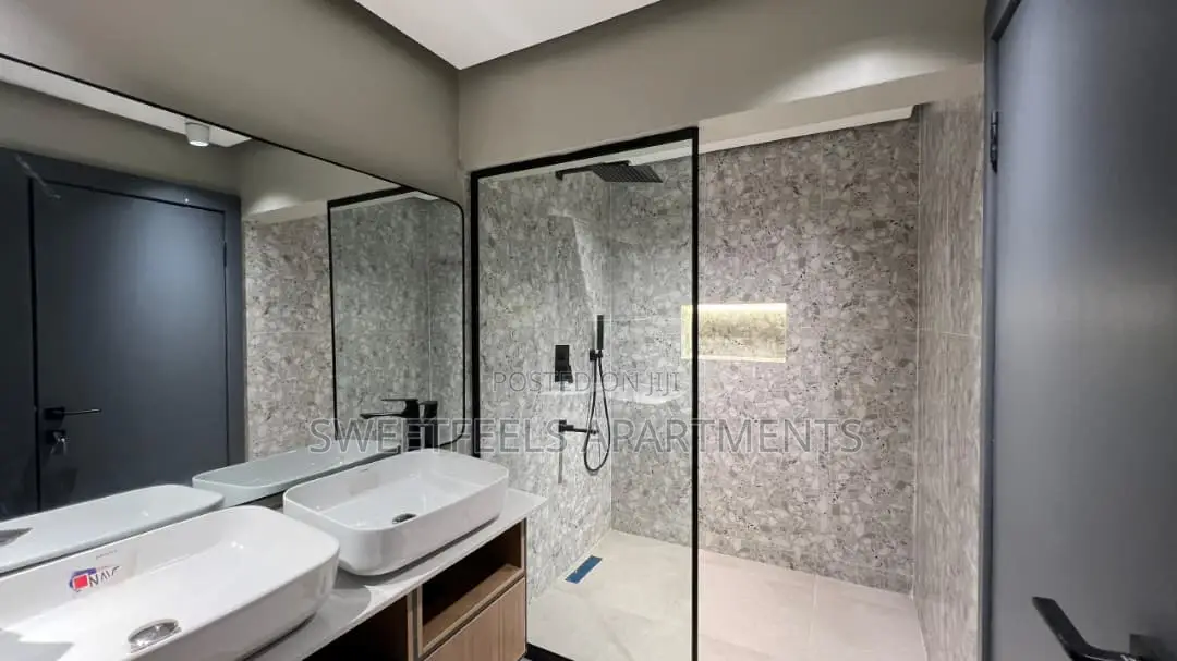 Beautiful Neat Luxurious 2 Bedroom in Ademola Adetokunbo
