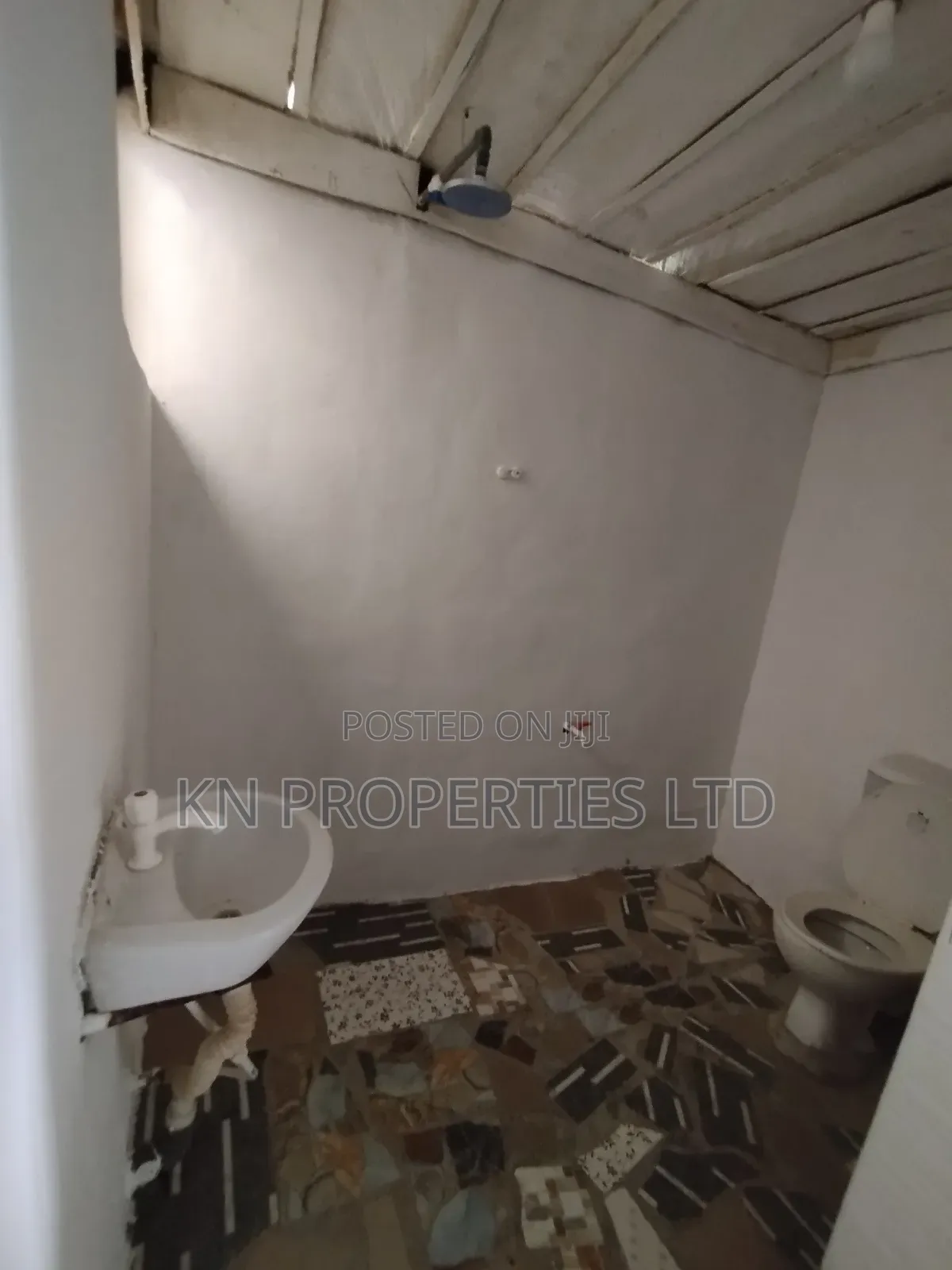 1bdrm Bungalow in Apo Resettlement for rent in Apo Resettlement