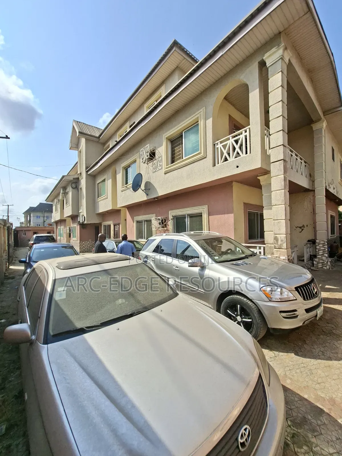3bdrm Block of Flats in Ago Palace for sale in Ago Palace