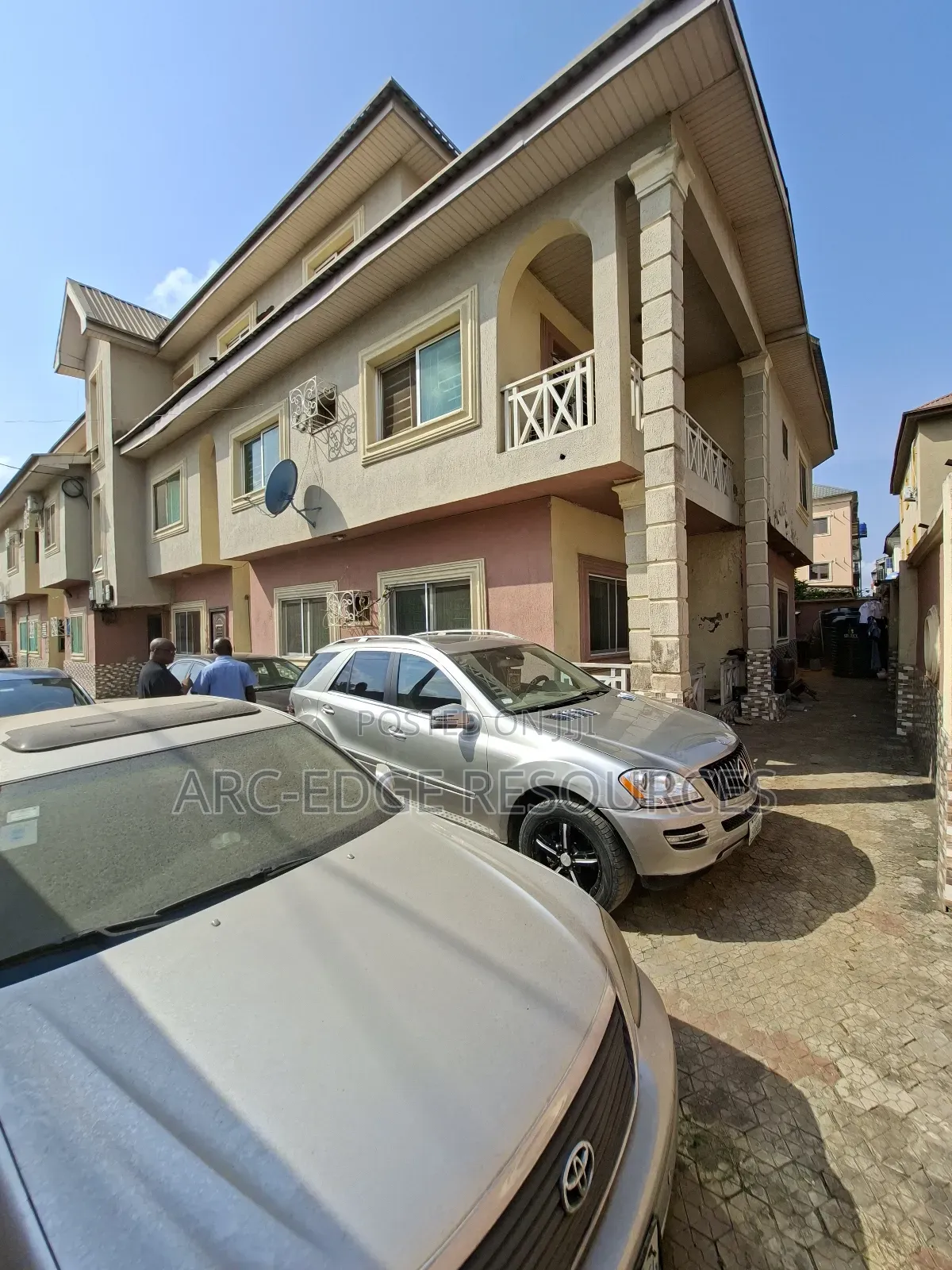 3bdrm Block of Flats in Ago Palace for sale in Ago Palace