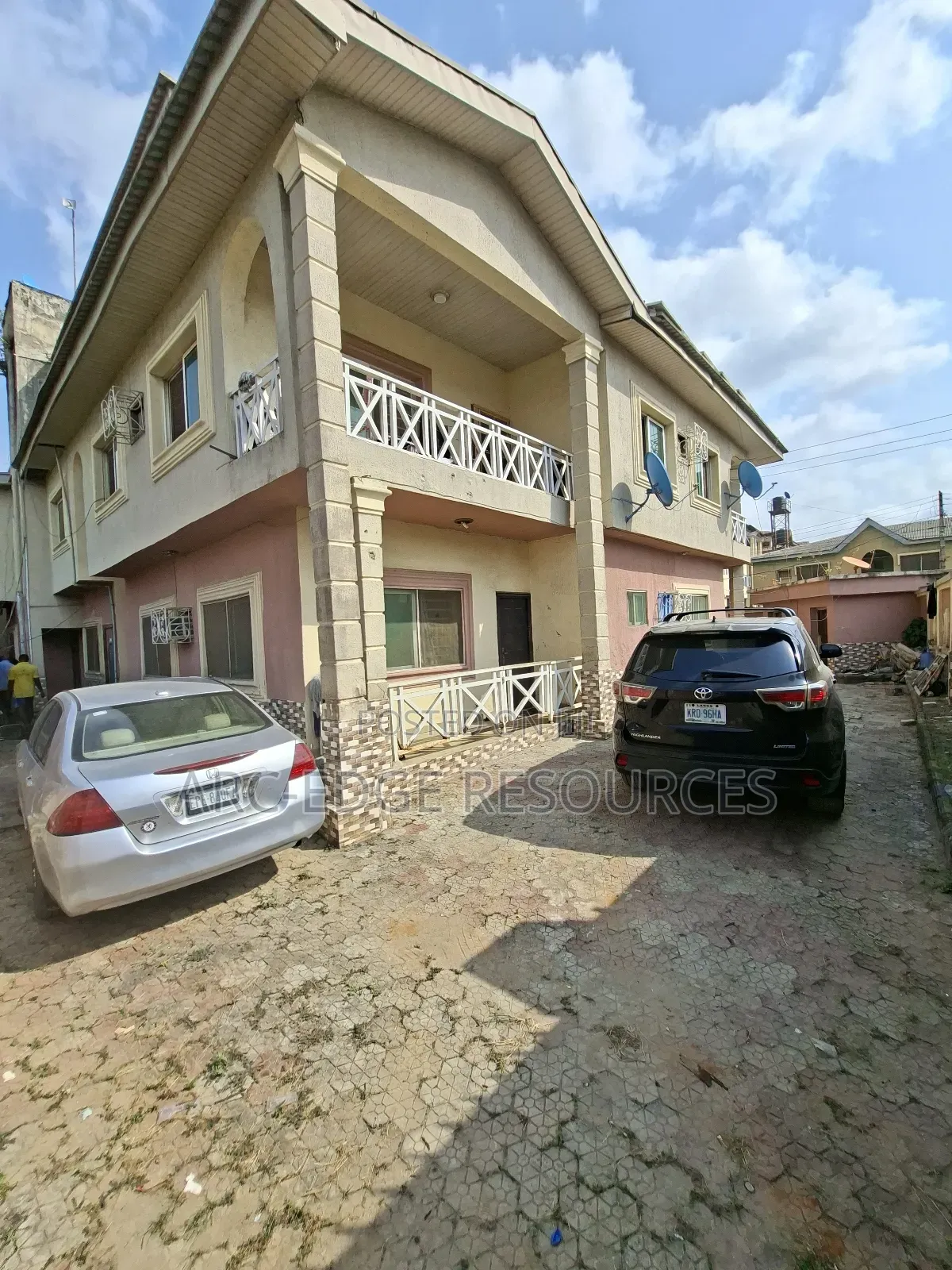 3bdrm Block of Flats in Ago Palace for sale in Ago Palace