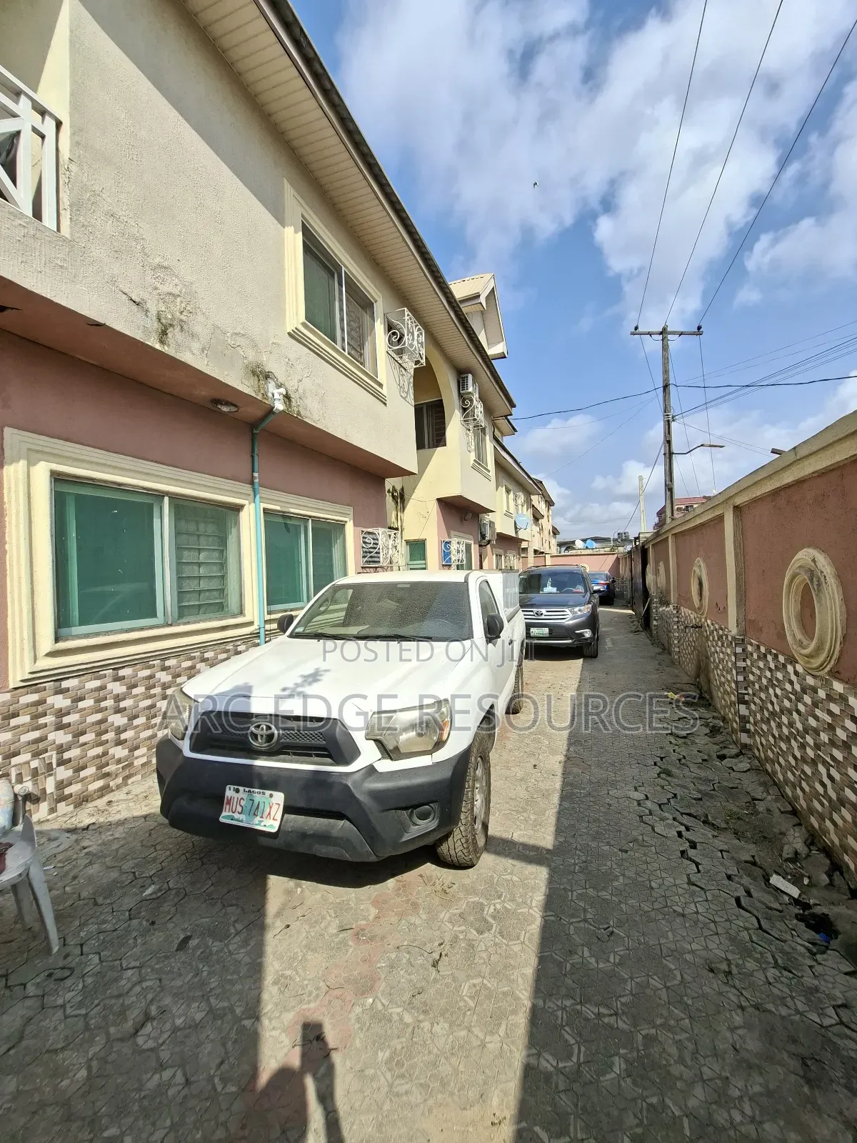 3bdrm Block of Flats in Ago Palace for sale in Ago Palace