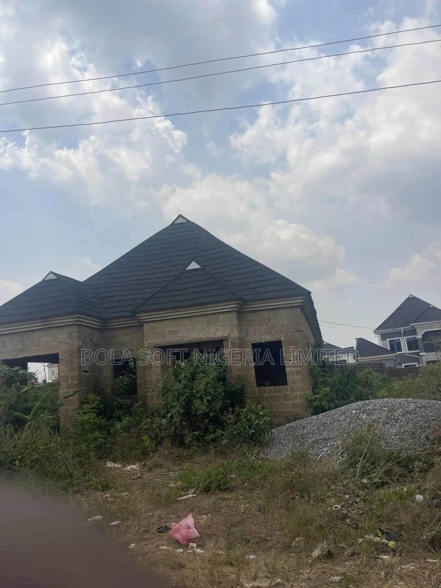 4bdrm Bungalow in Bola Estate Idi-Ahun, Akala Express for sale in Akala Express