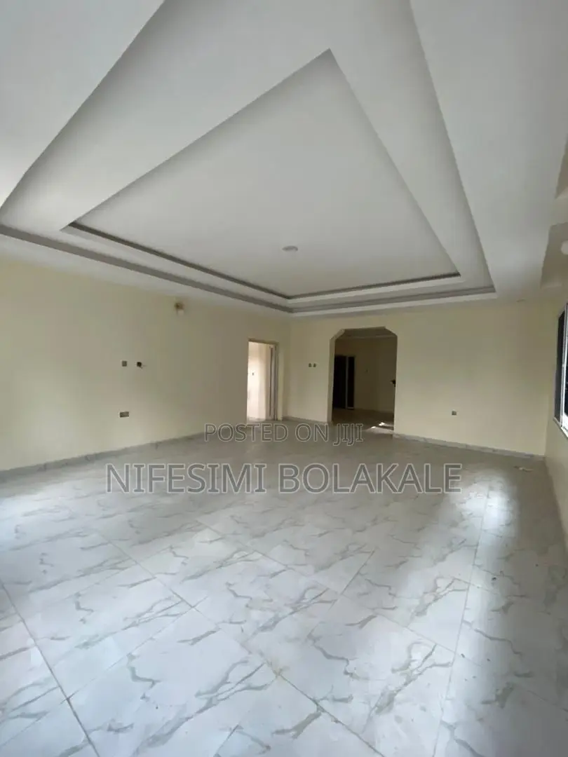 4bdrm Bungalow in Zone A, Akoto, Akala Express for sale in Akala Express