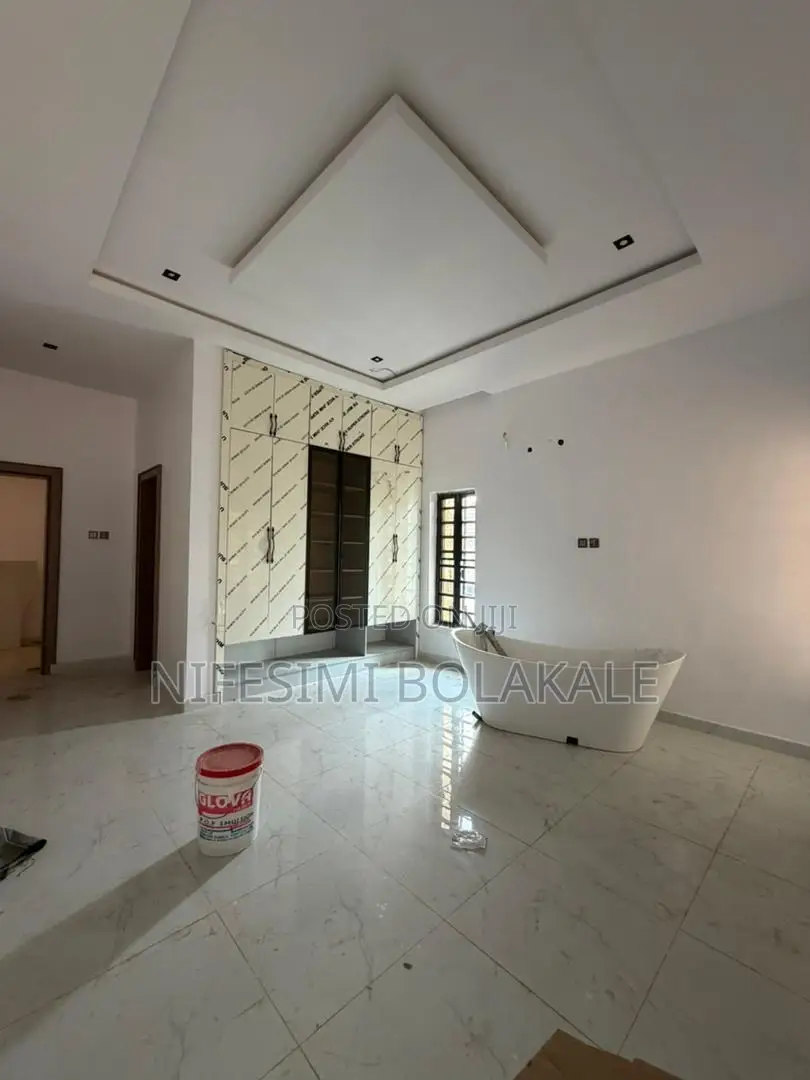 4bdrm Duplex in Carlton Gate Estate, for sale in Akobo