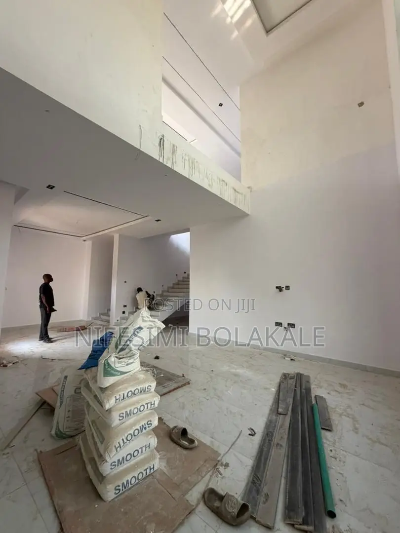 4bdrm Duplex in Carlton Gate Estate, for sale in Akobo