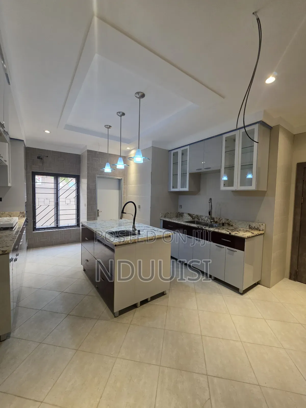 4bdrm Townhouse/Terrace in Jabi for sale in Jabi