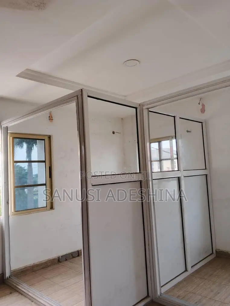 Furnished 2bdrm Block of Flats in Katampe Main,Fct for sale in Katampe (Main)