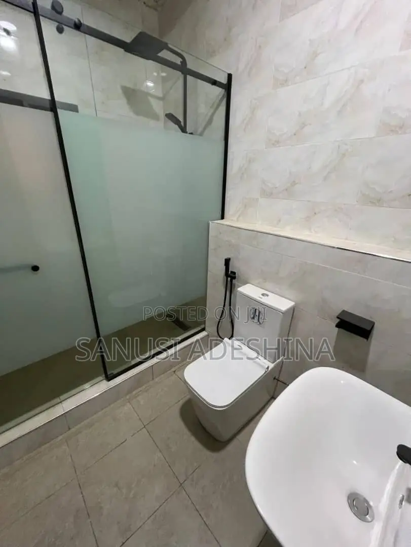 Furnished 2bdrm Block of Flats in Katampe Main,Fct for sale in Katampe (Main)
