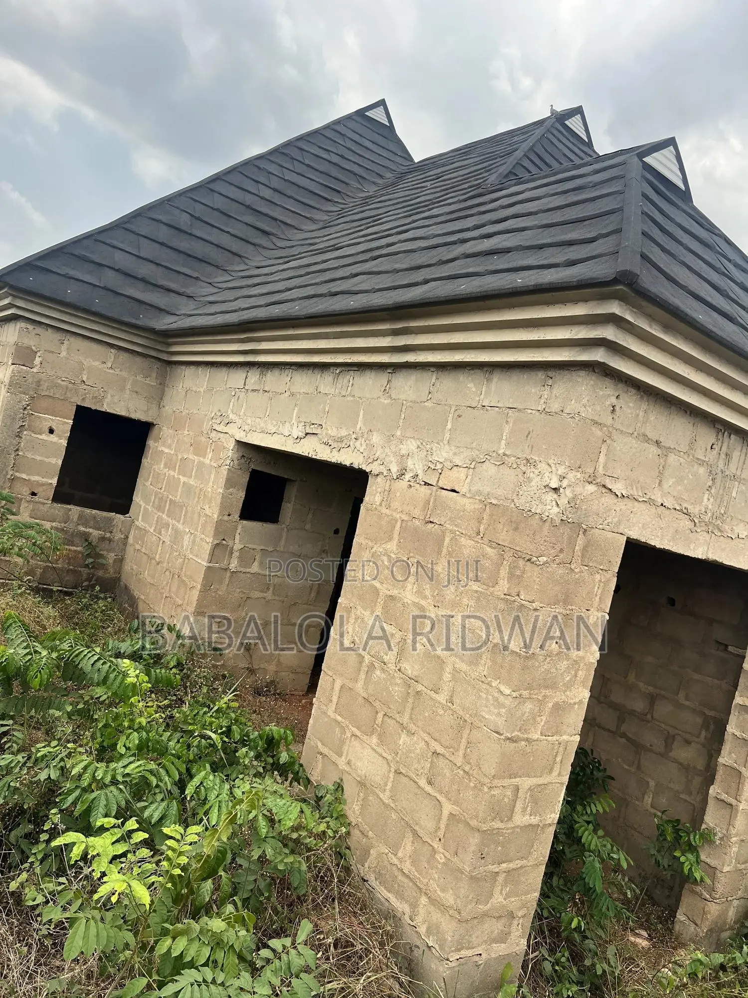 4bdrm Bungalow In Bola Estate, Akala Express For Sale in Akala Express