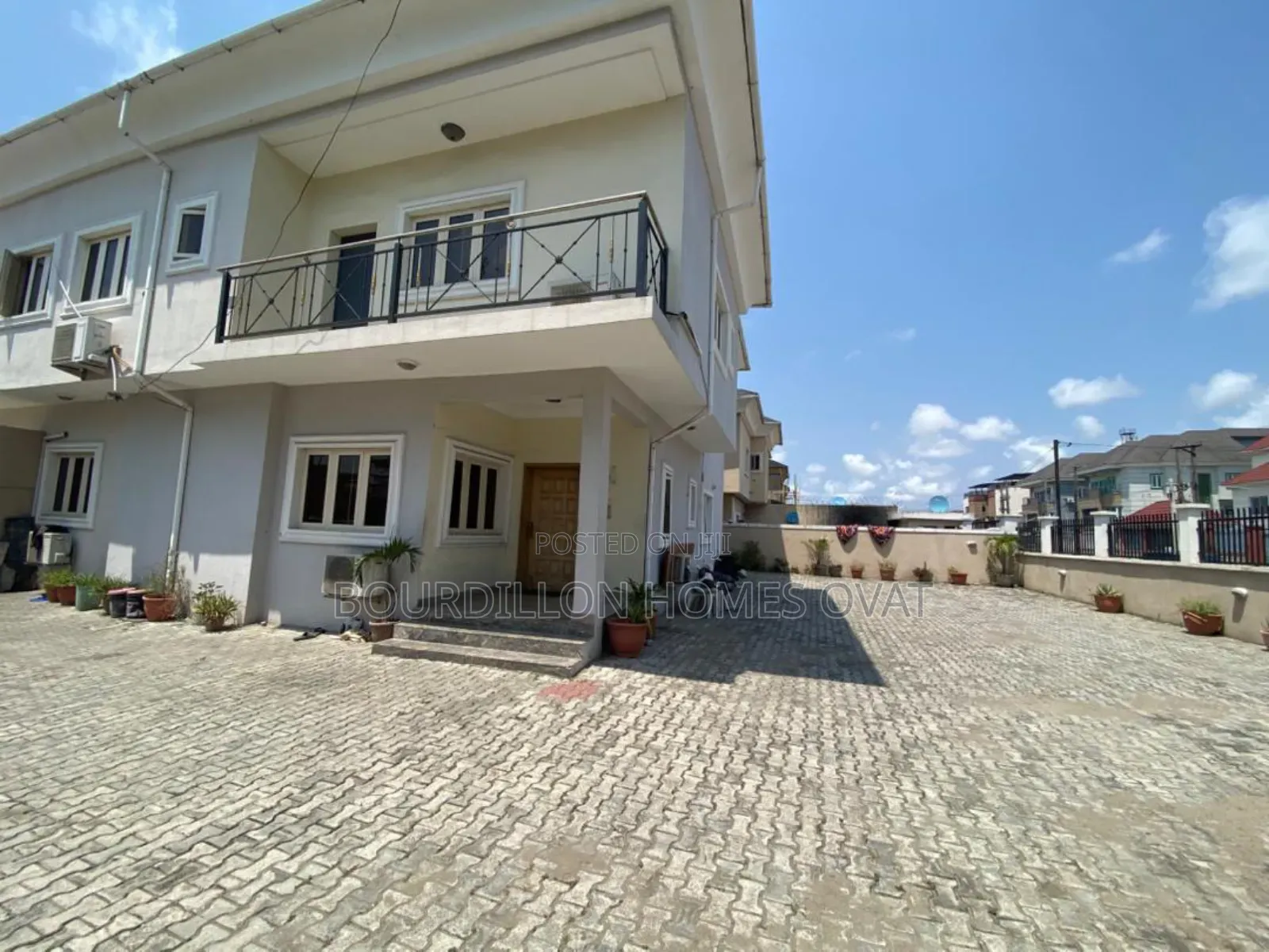 5bdrm Duplex in Lekki Phase 1 for rent in Lekki Phase 1