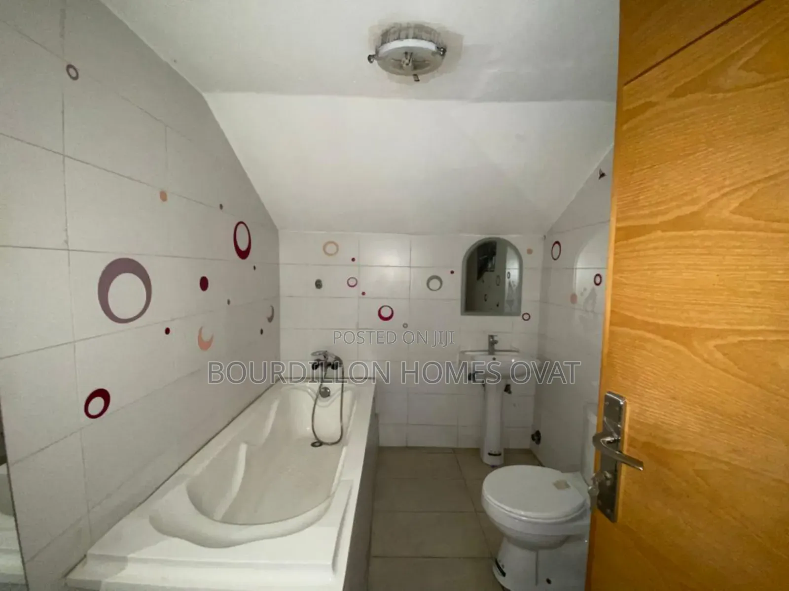 5bdrm Duplex in Lekki Phase 1 for rent in Lekki Phase 1