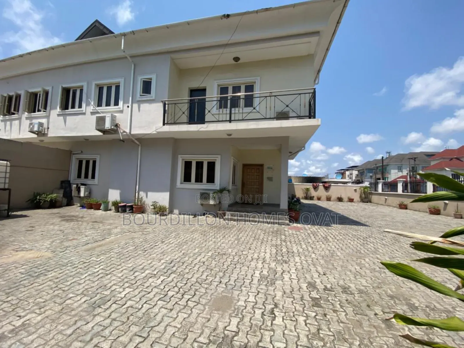 5bdrm Duplex in Lekki Phase 1 for rent in Lekki Phase 1