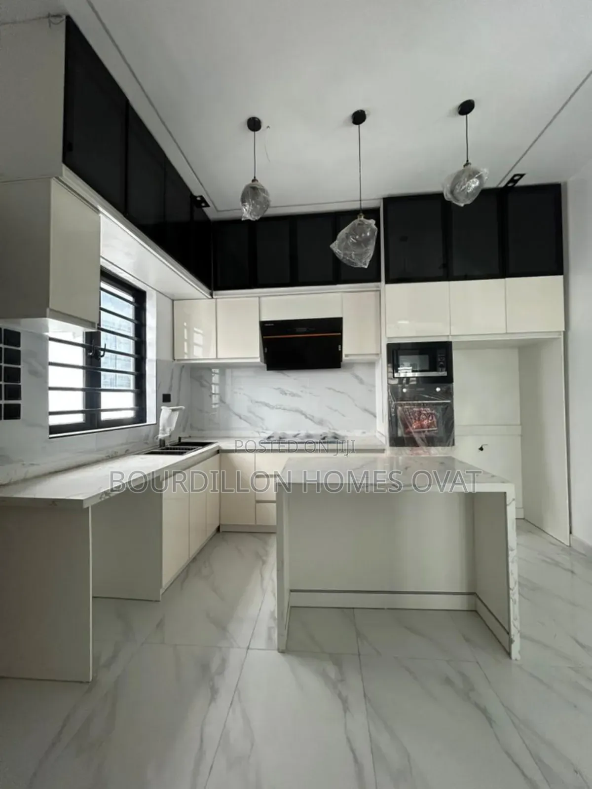 4bdrm Duplex in Lekki Palm City Ajah for sale in Ilaje / Lekki