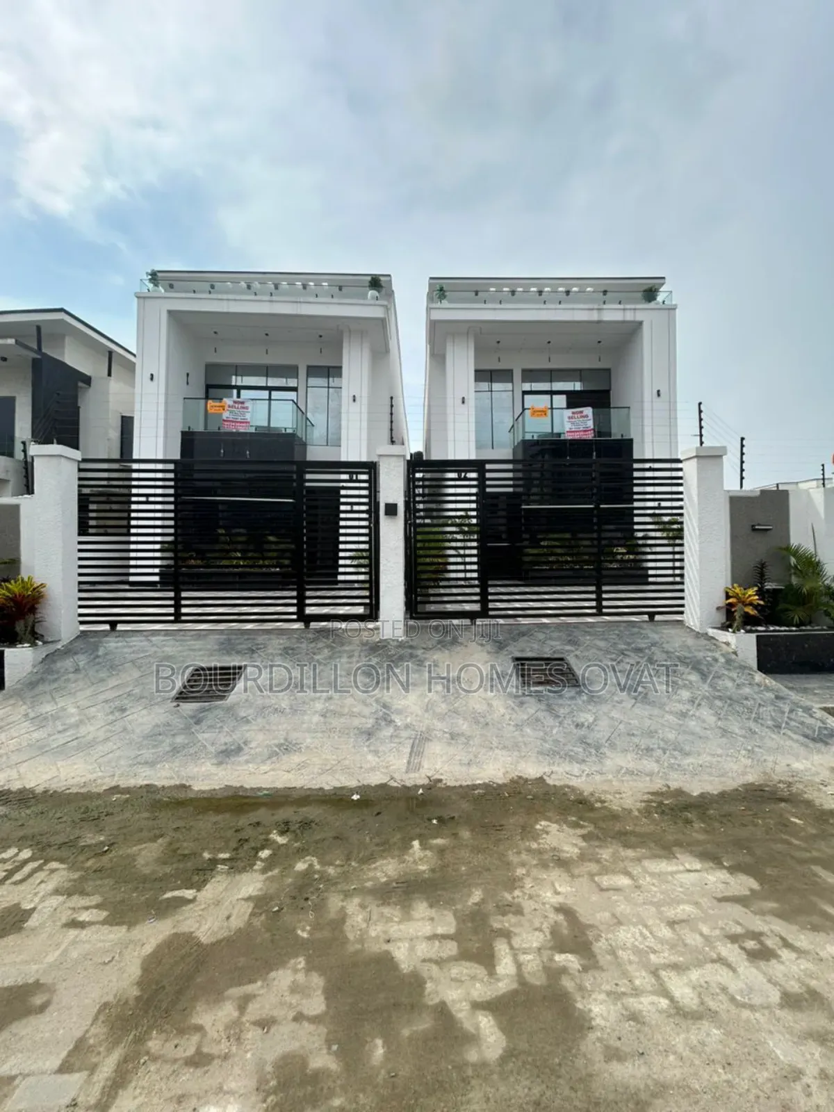 5bdrm Duplex in Lekki Palm City Ajah for sale in Ilaje / Lekki